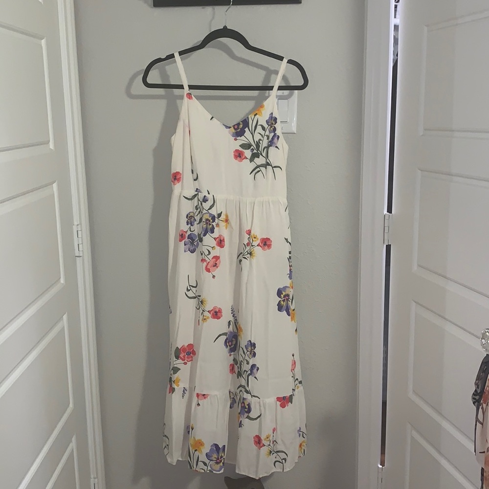 White floral print maxi dress